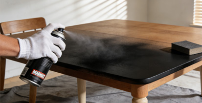 Giấy bạc vẫn là lựa chọn hàng đầu cho các lon sơn xịt.